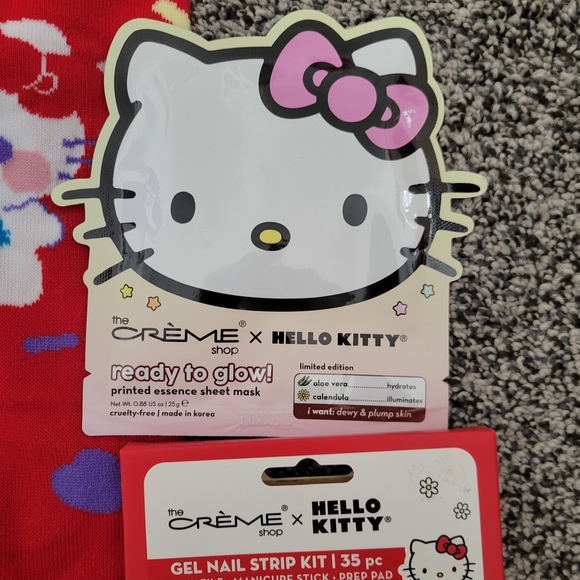 Hello Kitty Items Pens Socks Pin Face Mask And Sticker Nails - Picture 3 of 6